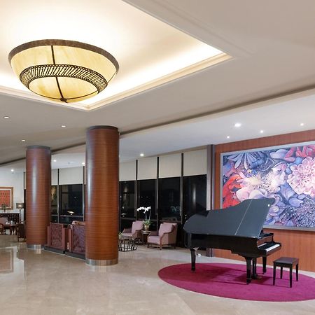 Santika Premiere Bintaro Hotel Serpong Kültér fotó