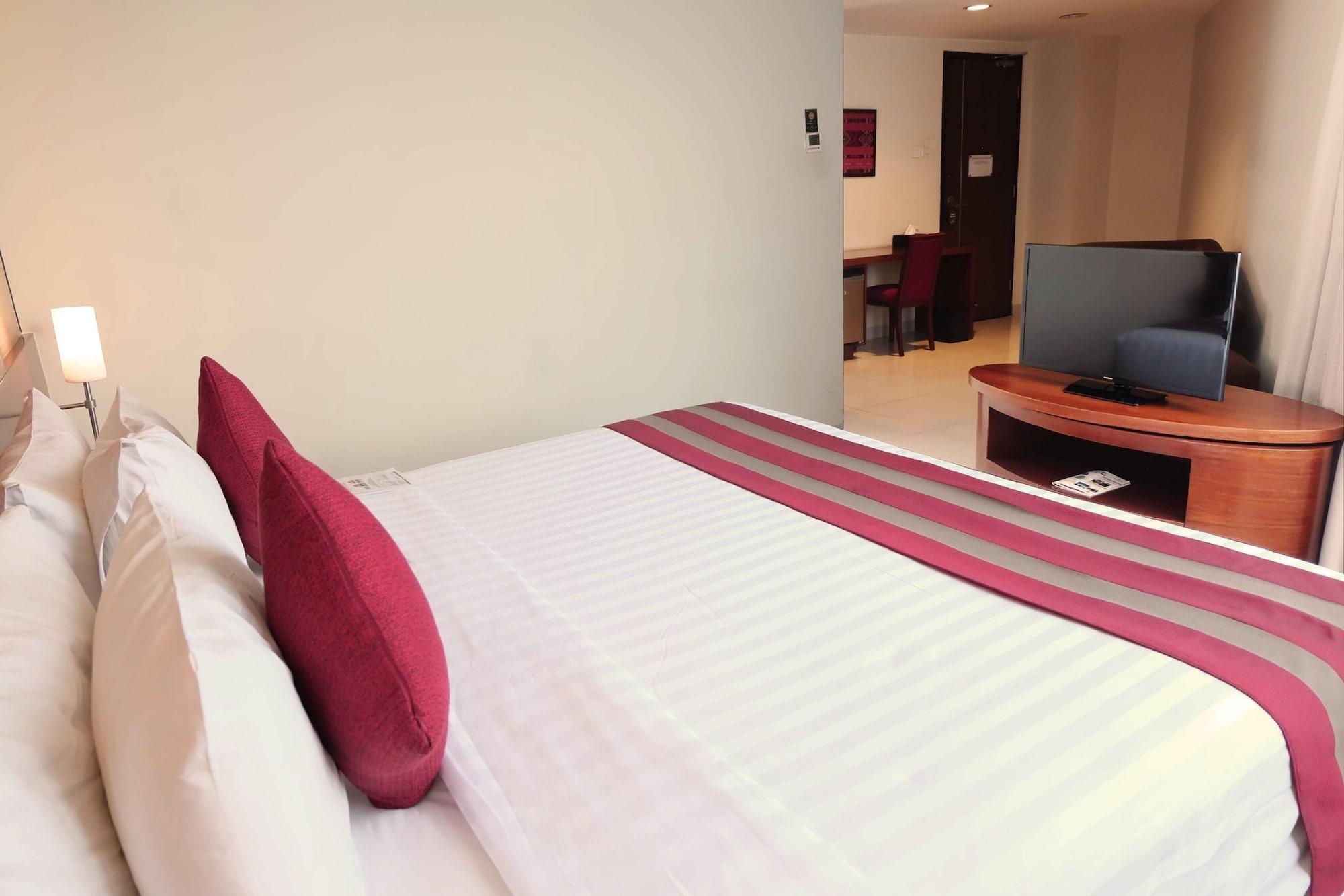 Santika Premiere Bintaro Hotel Serpong Kültér fotó