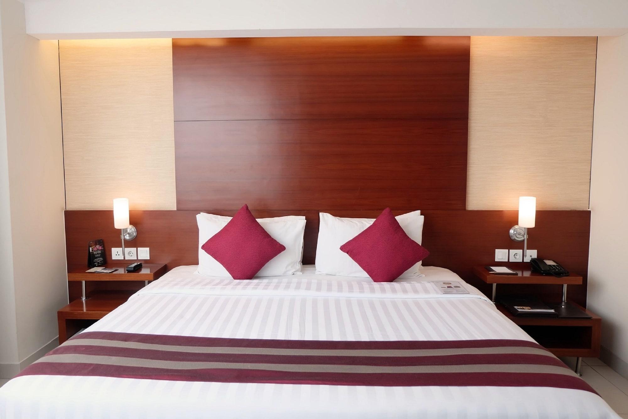 Santika Premiere Bintaro Hotel Serpong Kültér fotó