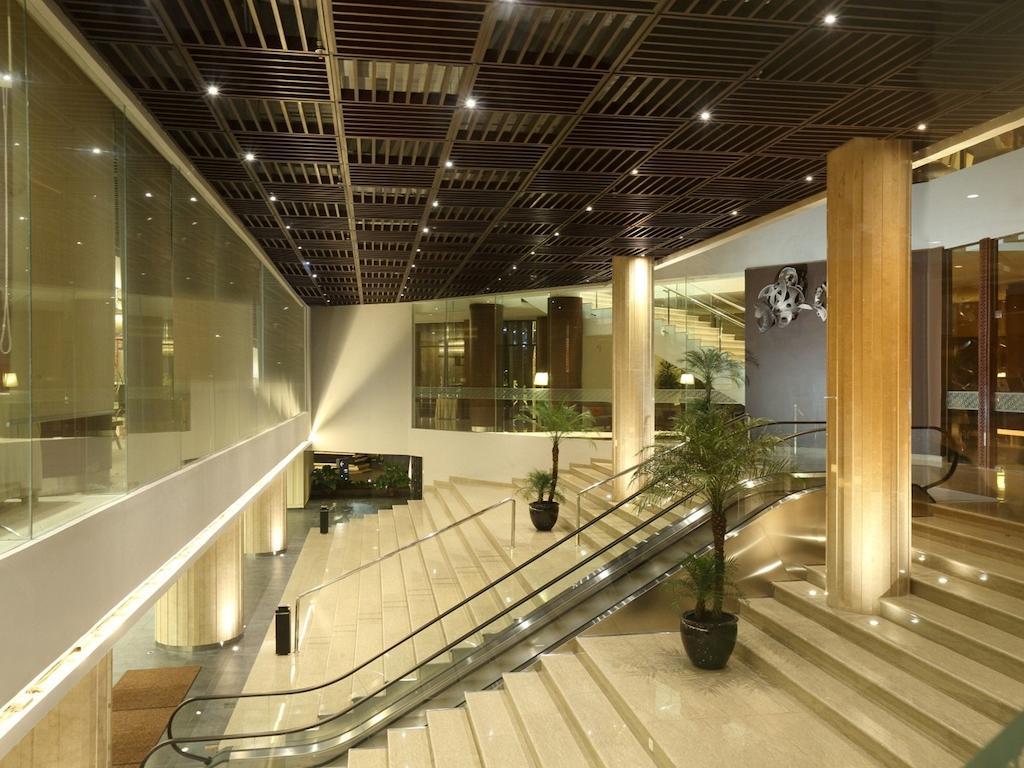 Santika Premiere Bintaro Hotel Serpong Kültér fotó
