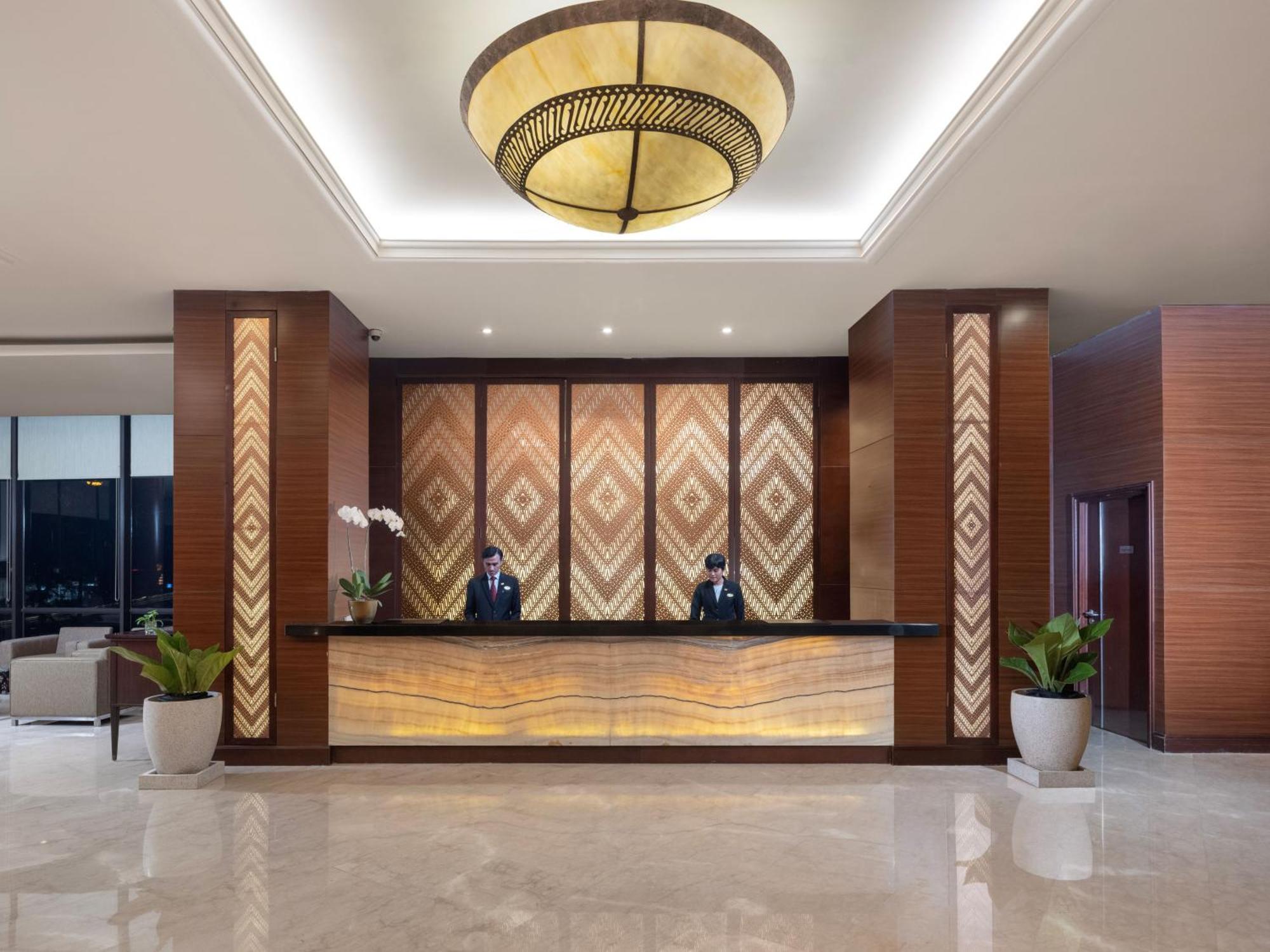 Santika Premiere Bintaro Hotel Serpong Kültér fotó