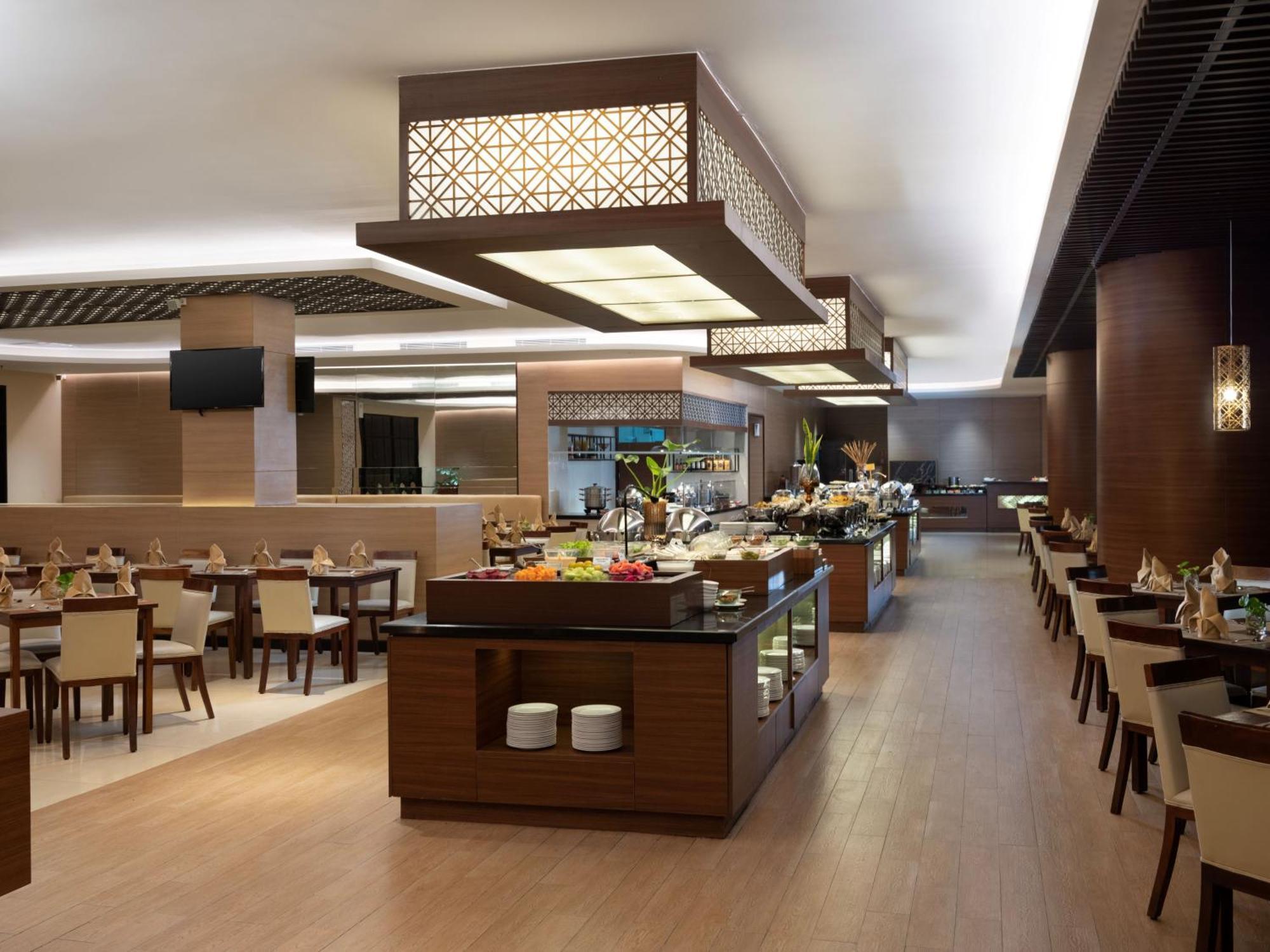 Santika Premiere Bintaro Hotel Serpong Kültér fotó
