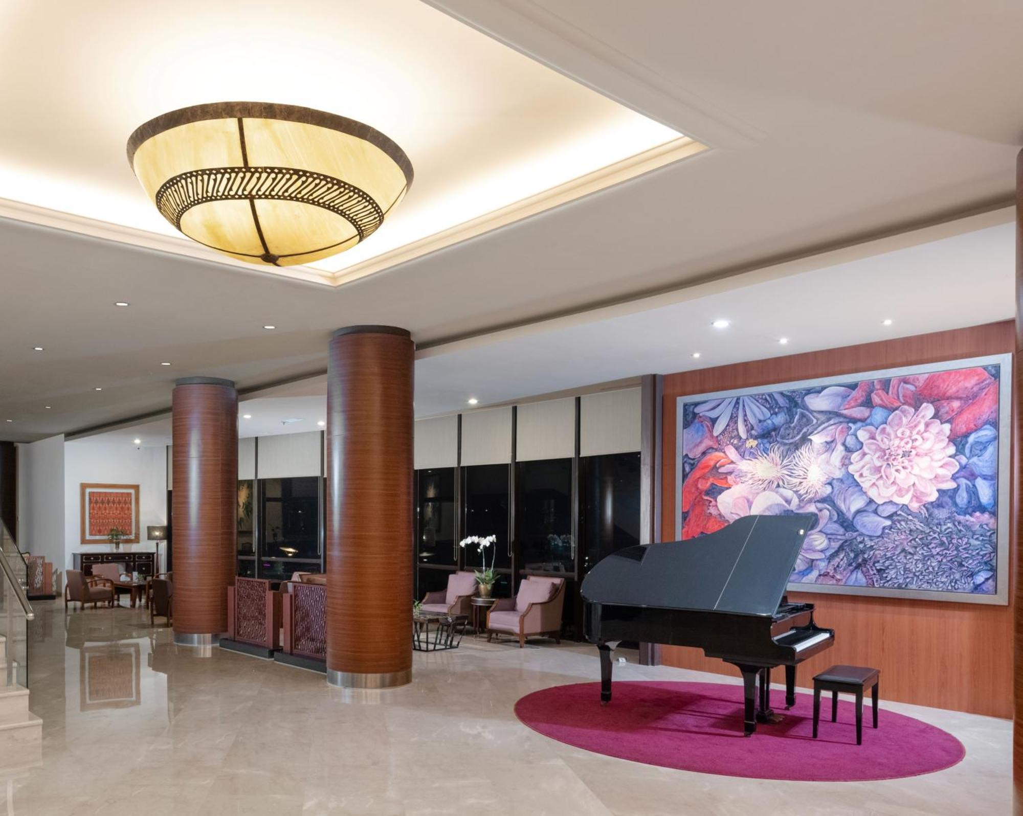 Santika Premiere Bintaro Hotel Serpong Kültér fotó