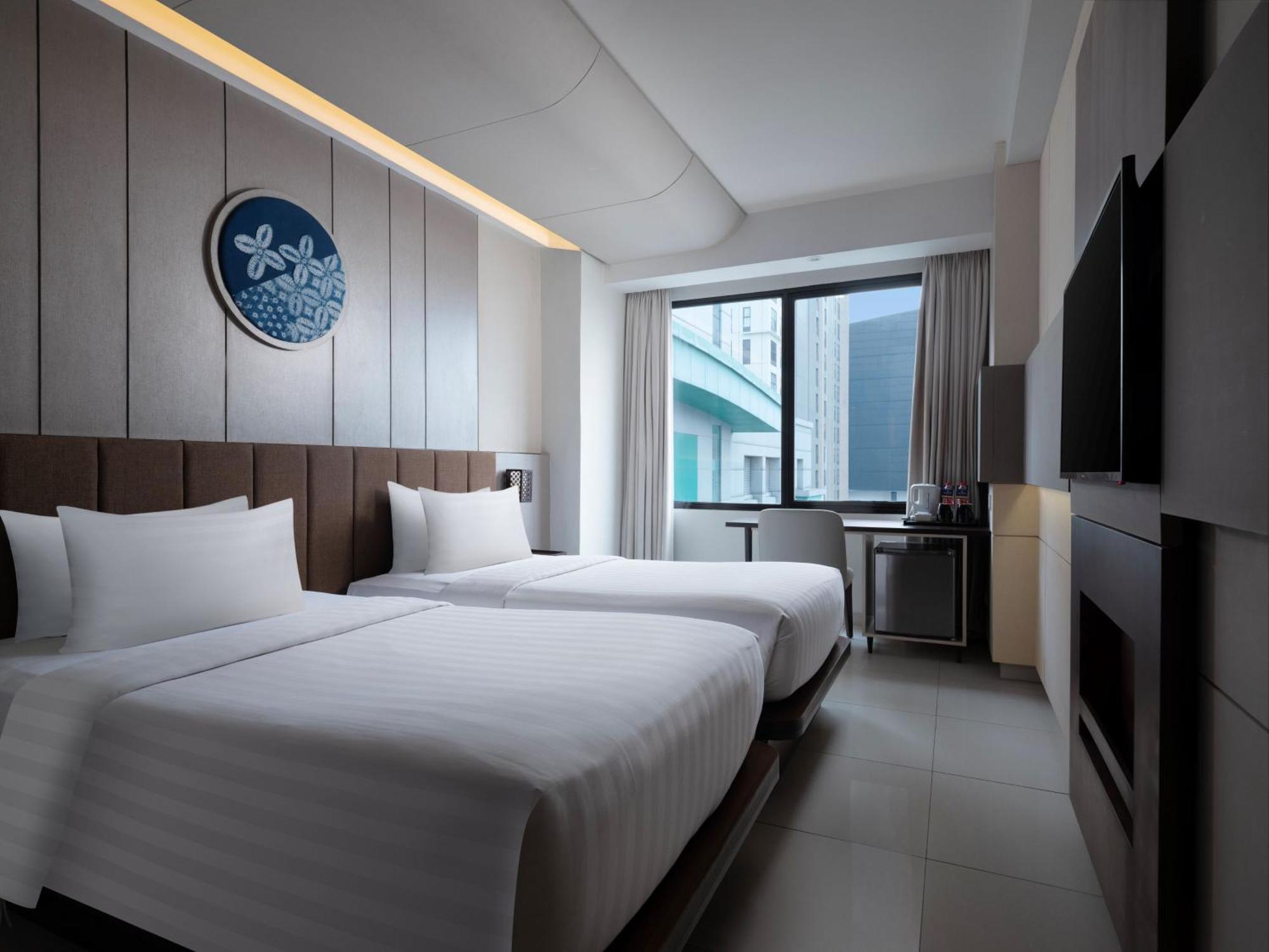 Santika Premiere Bintaro Hotel Serpong Kültér fotó