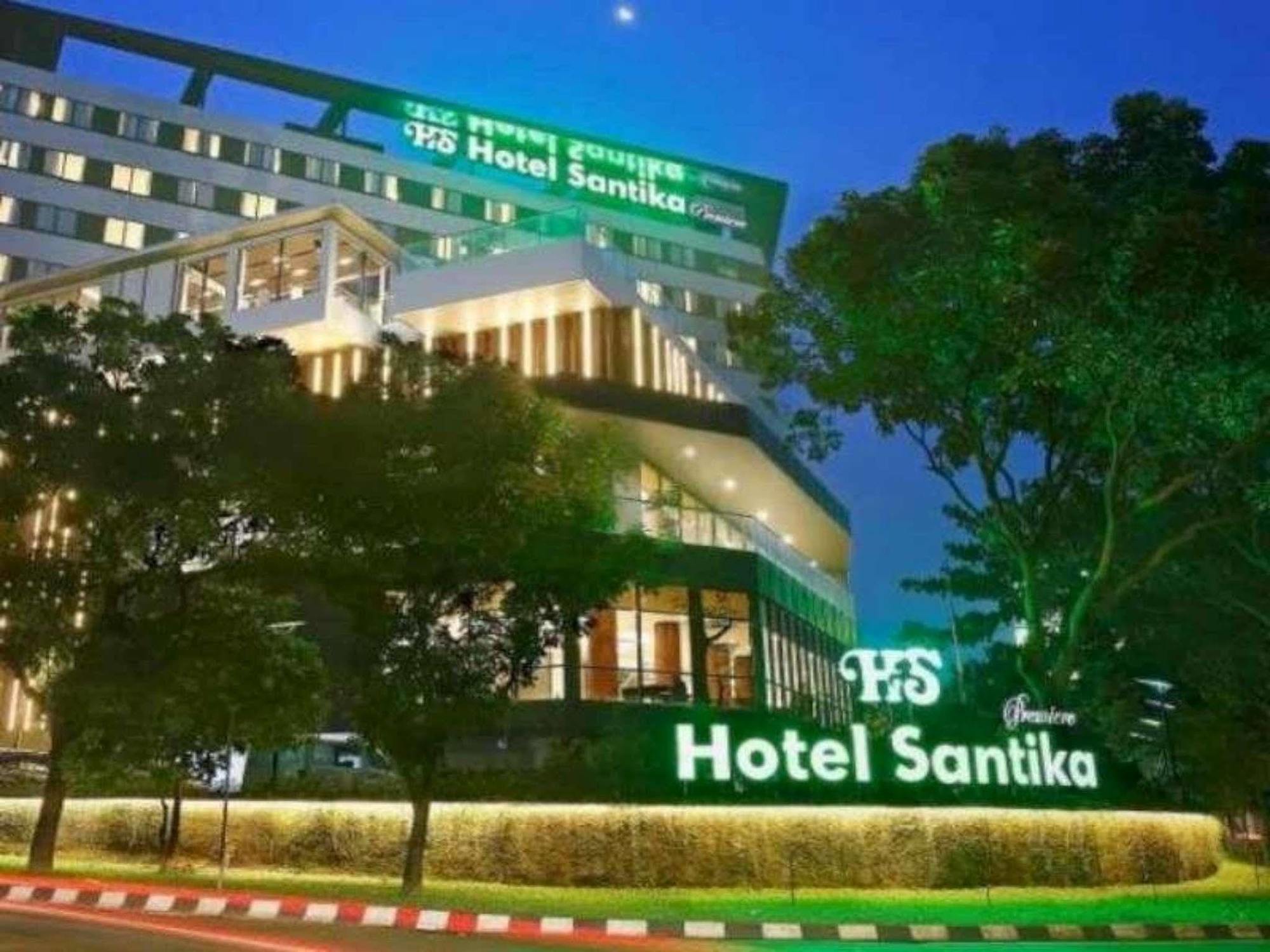Santika Premiere Bintaro Hotel Serpong Kültér fotó